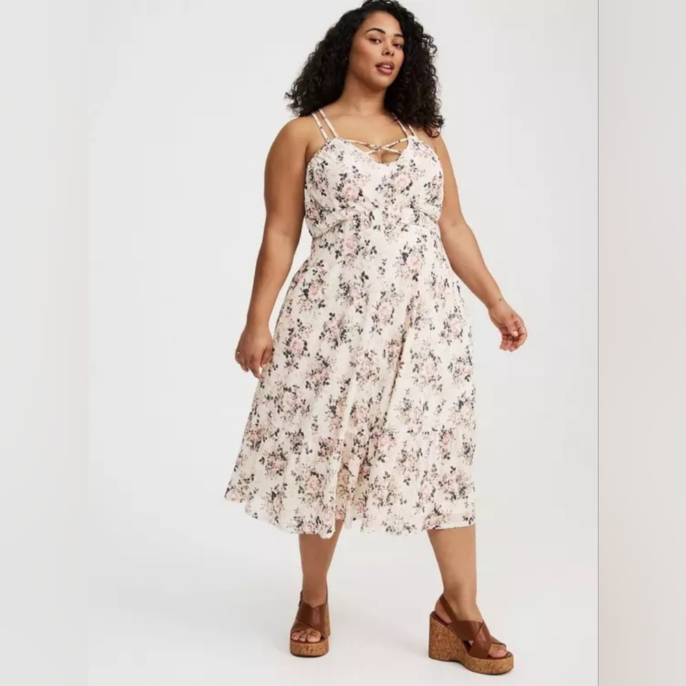 💖NWT💖 Torrid Size 3x(22-24) Strappy Tea Length Dress